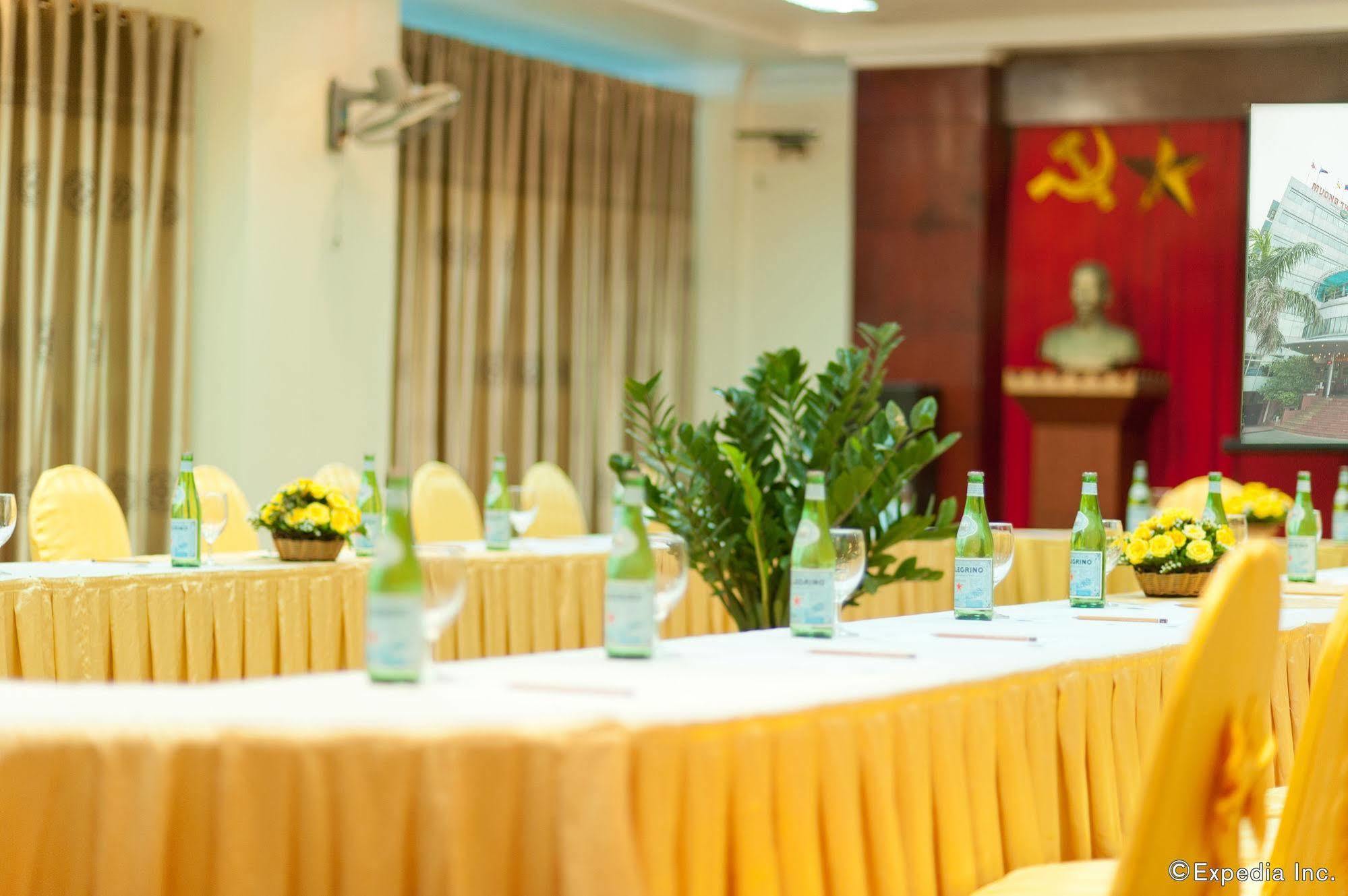 Muong Thanh Vinh Hotel Exterior photo